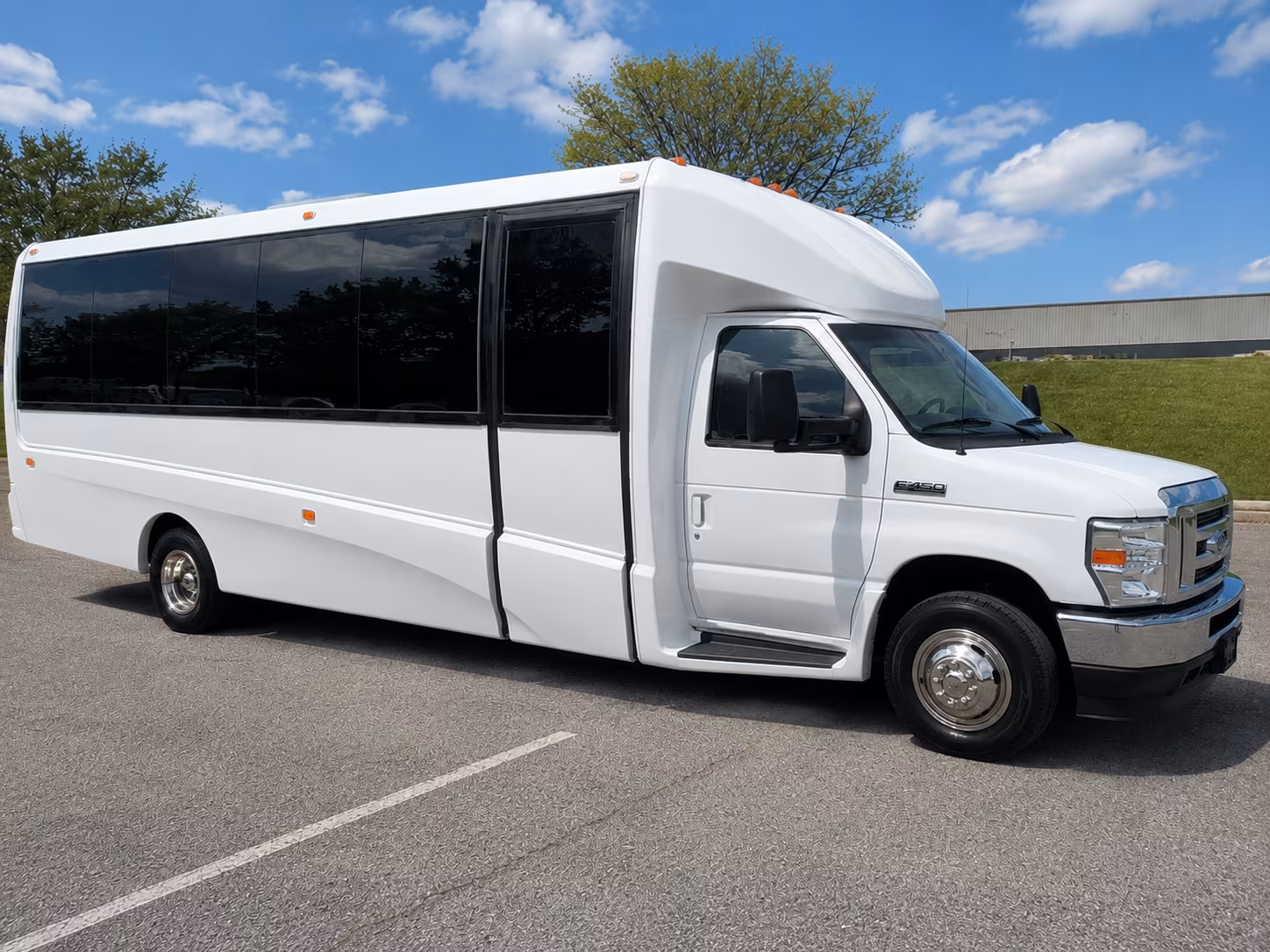 bus rentals for johnson city trade shows and offsite corporate events
