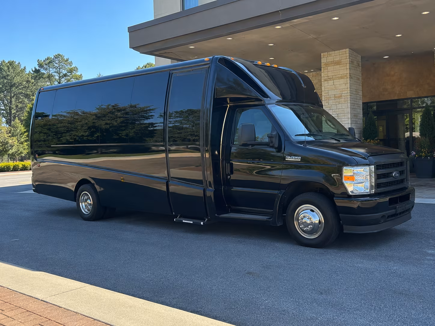 bus rentals for music festival weekends in the tri cities region