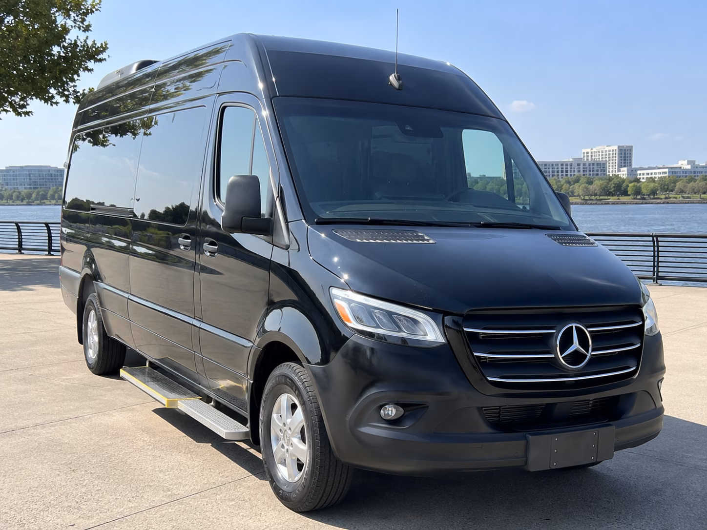 johnson city sprinter limousine