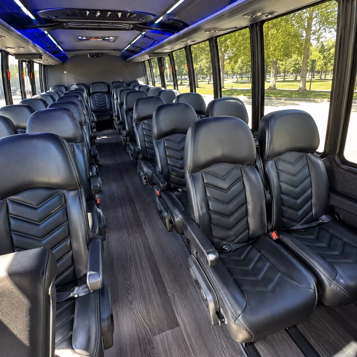 minibus wine tour rentals for smaller groups exploring east tennessee vineyards