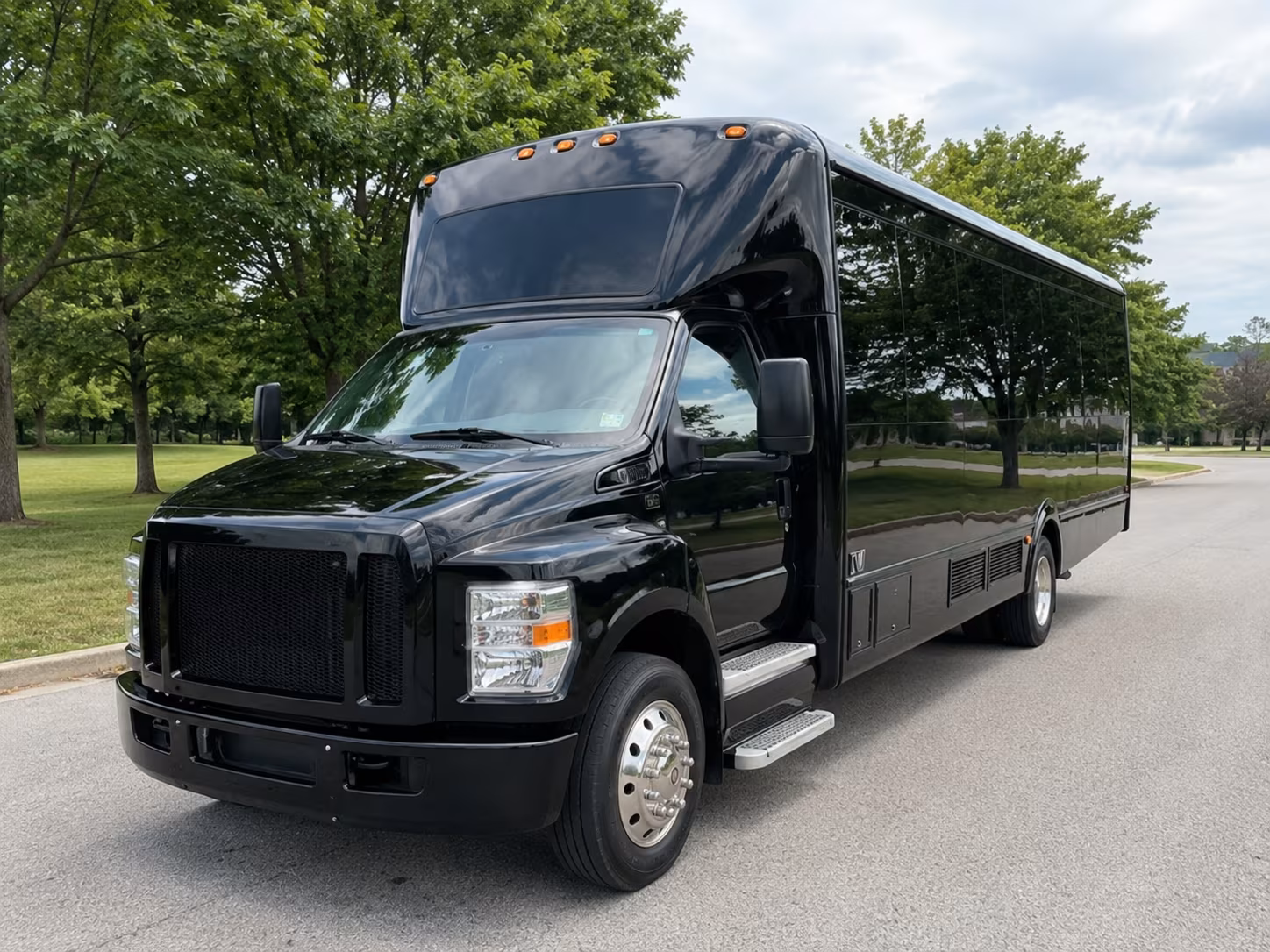 wine tour bus rentals for weddings and special occasions in johnson city